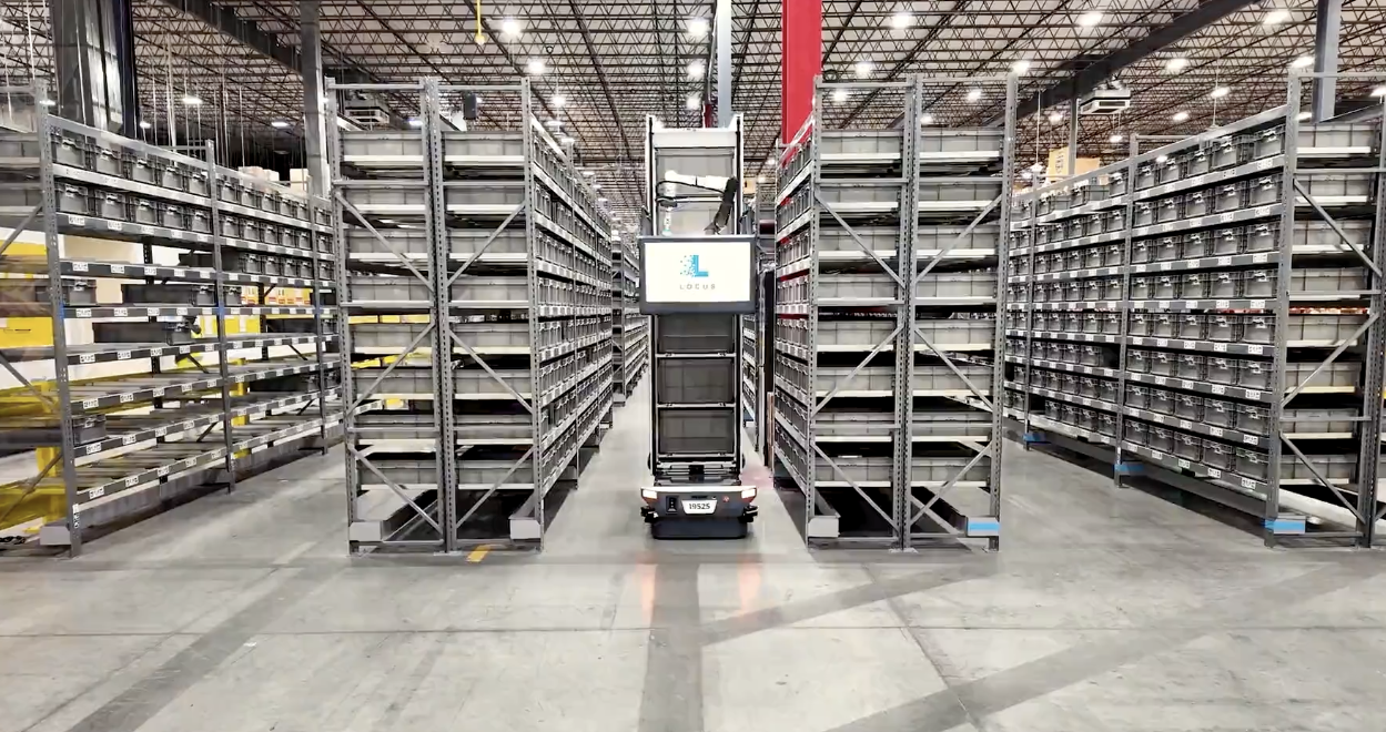 Locus Robotics Locus Array Warehouse